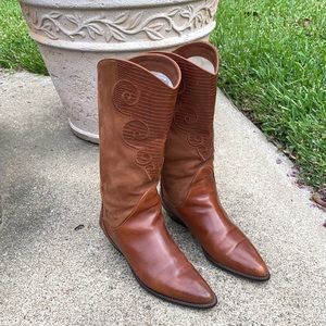 Via Spiga Brown Leather Lady’s Boots.